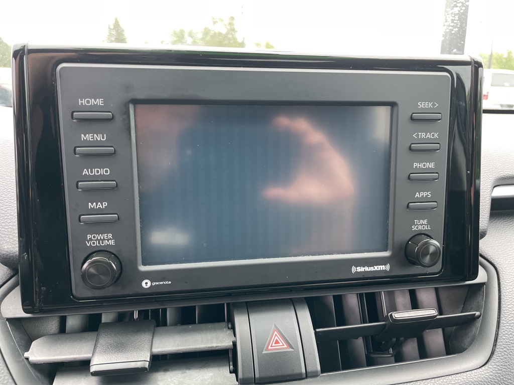 2021 Toyota RAV4 Hybrid XLE photo 15