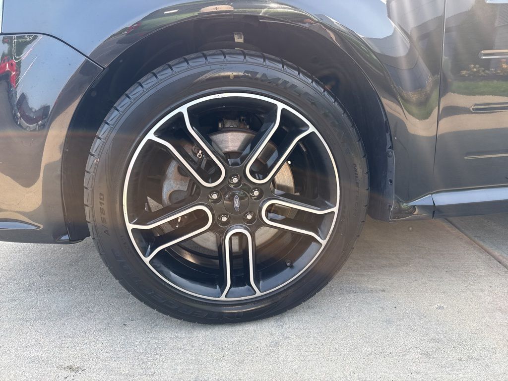 2014 Ford Flex SEL photo 32