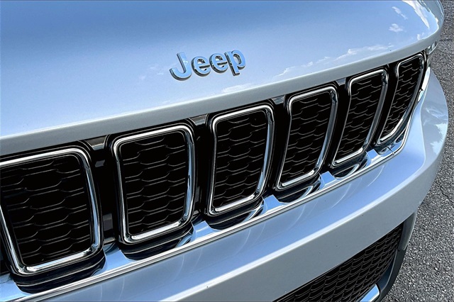 2022 Jeep Grand Cherokee Limited photo 29