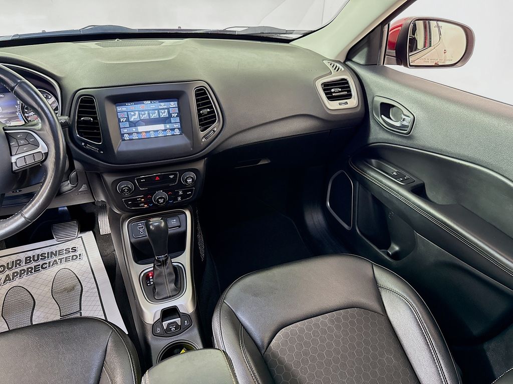 2020 Jeep Compass Latitude photo 20