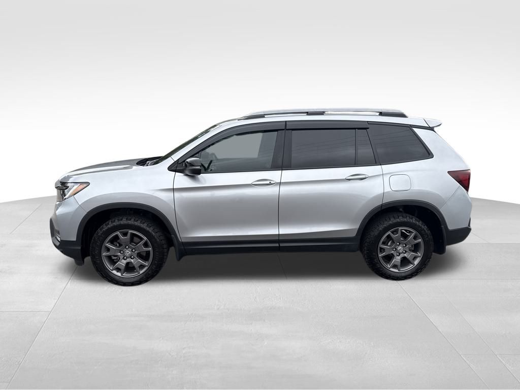 2024 Honda Passport TrailSport photo 2
