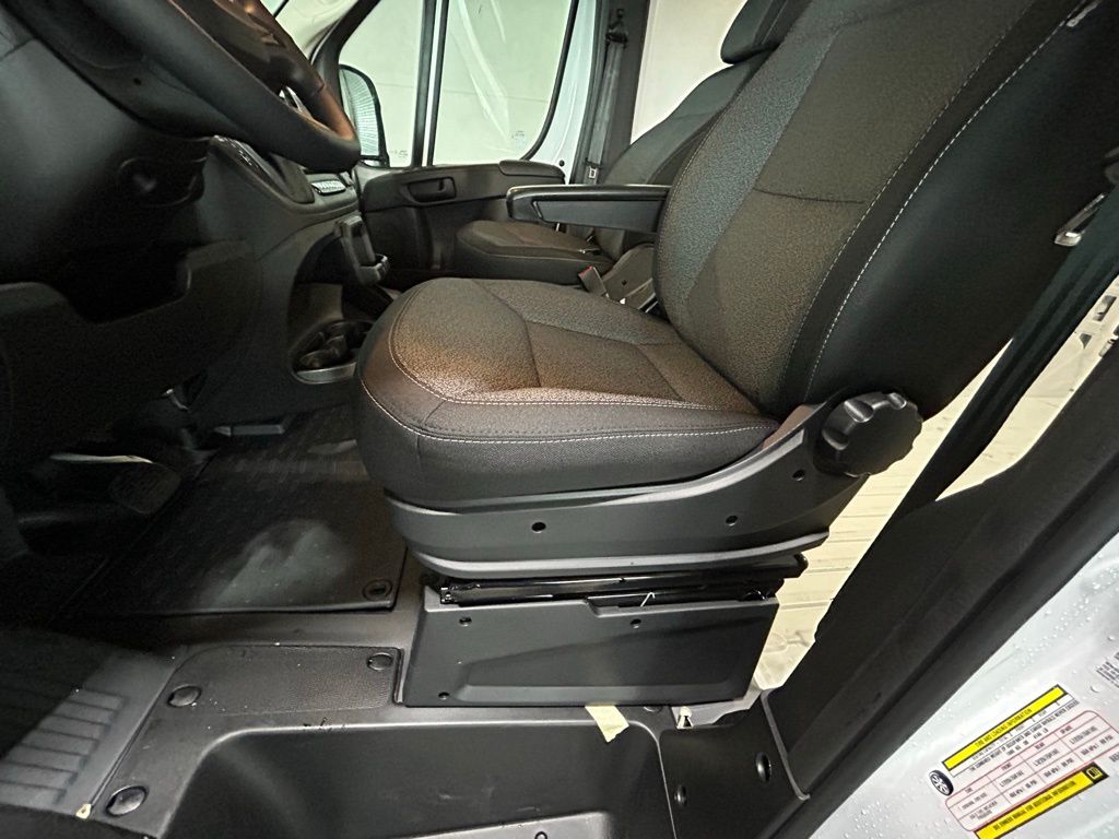 2025 Ram ProMaster 2500 photo 27