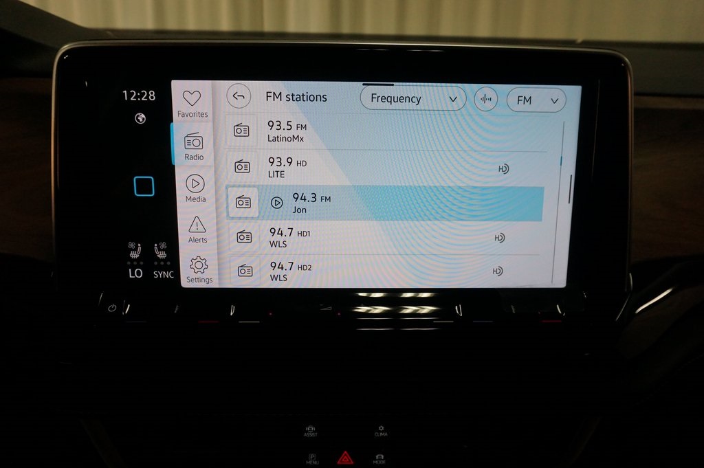 2026 Volkswagen Atlas SE Technology photo 15