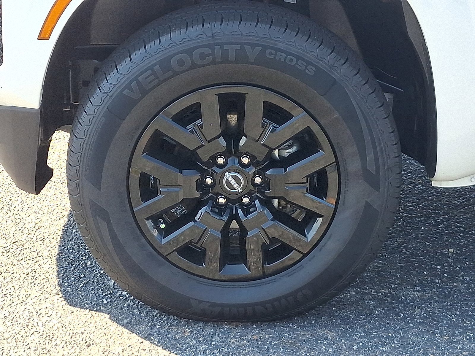 2024 Nissan Frontier SV photo 8