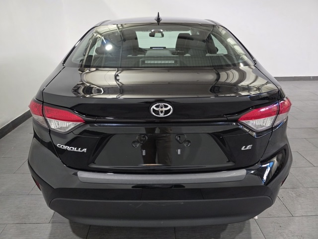 2023 Toyota Corolla LE photo 4