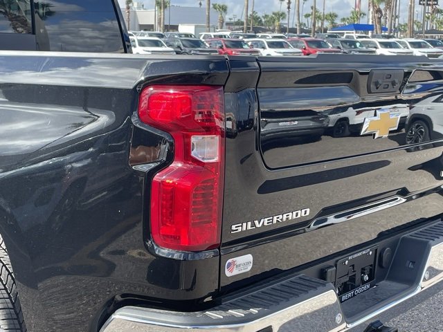 2026 Chevrolet Silverado 1500 LT photo 7