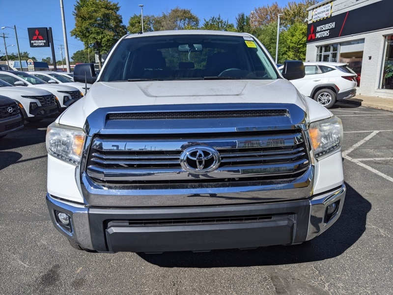 2017 Toyota Tundra SR5 photo 5