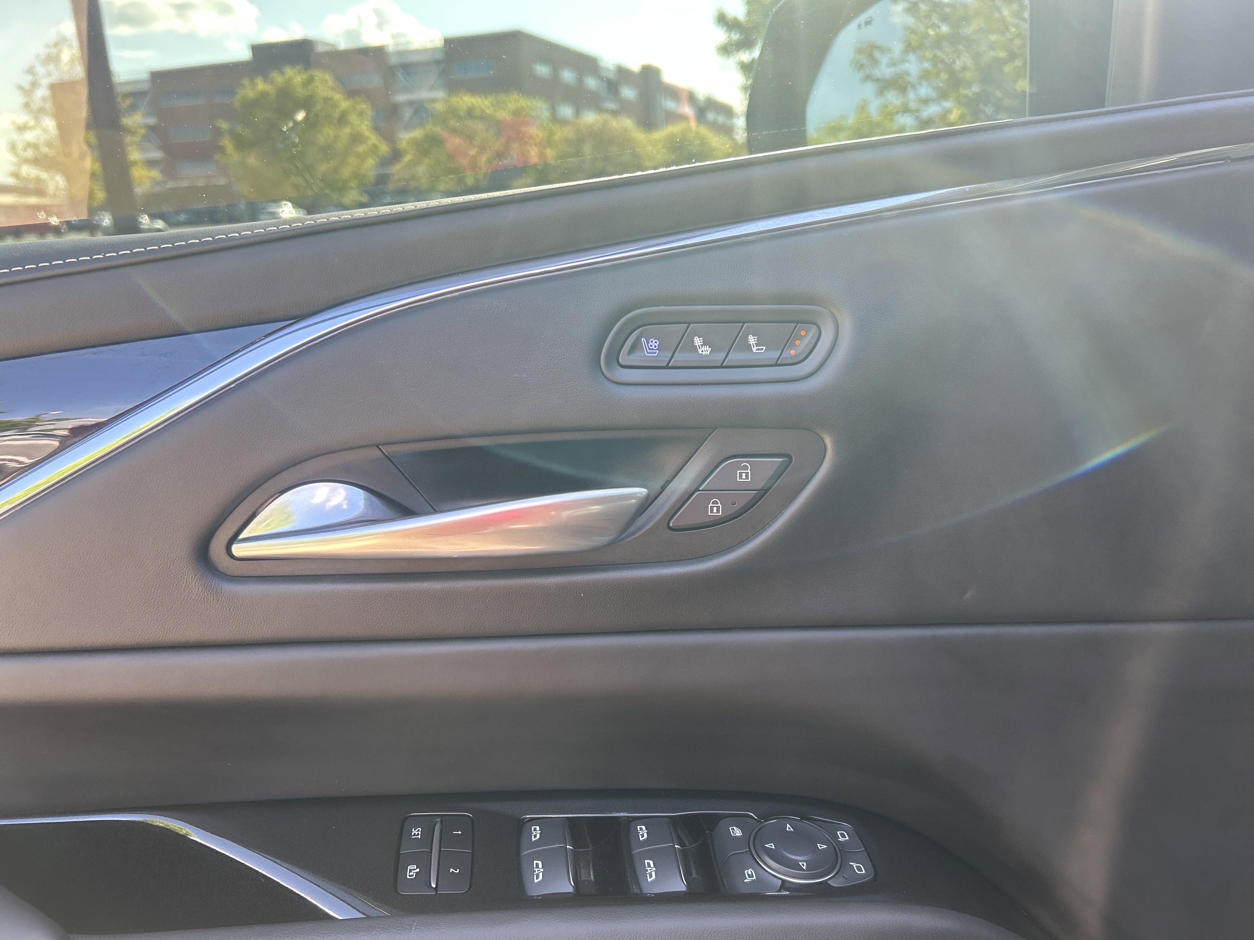 2024 Cadillac Escalade V-Series photo 13