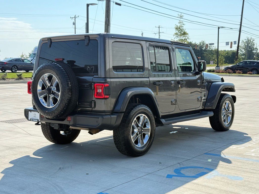 2020 Jeep Wrangler Unlimited Sahara photo 3