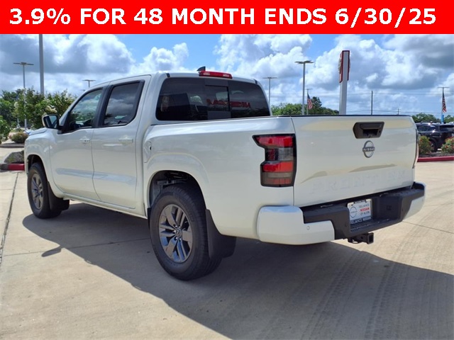2025 Nissan Frontier SV photo 2