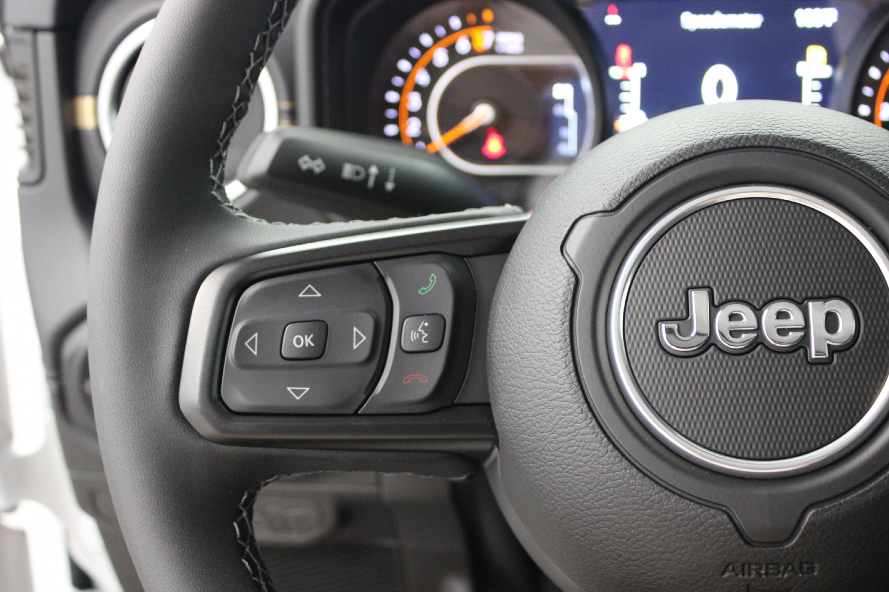 2025 Jeep Gladiator Sport photo 4