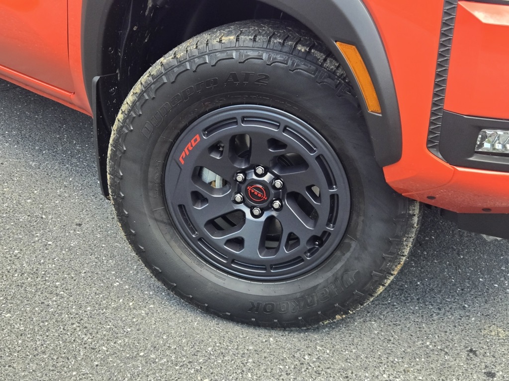 2025 Nissan Frontier PRO-4X photo 30