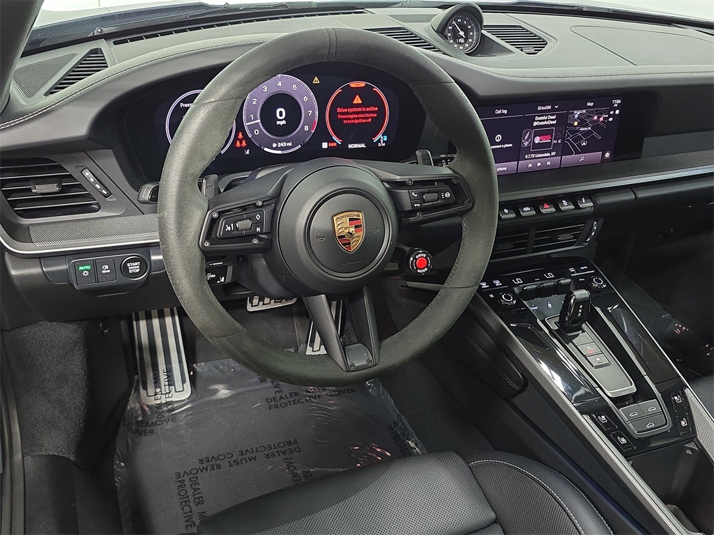 2025 Porsche 911 photo 4