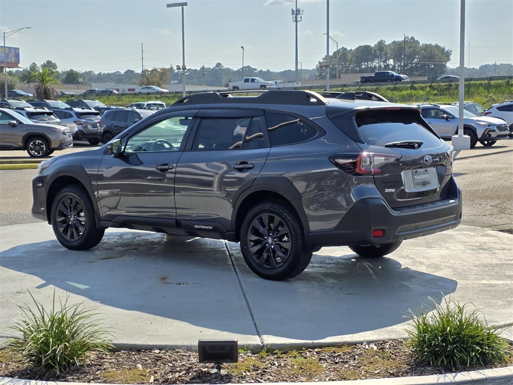 2025 Subaru Outback Onyx Edition photo 3