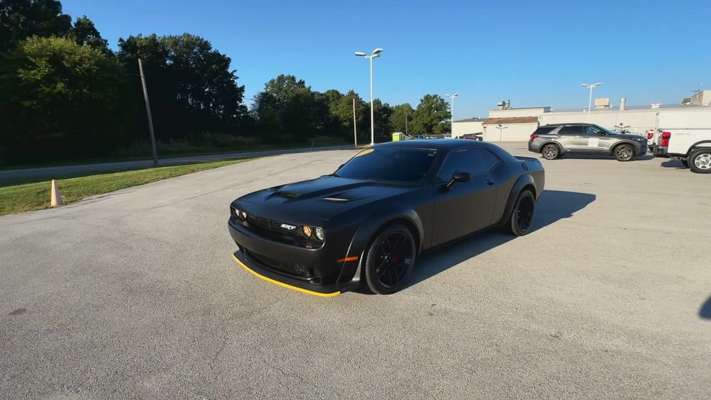 2019 Dodge Challenger R/T Scat Pack Widebody photo 4