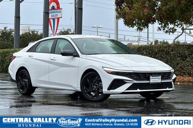 2026 Hyundai Elantra SEL's photo