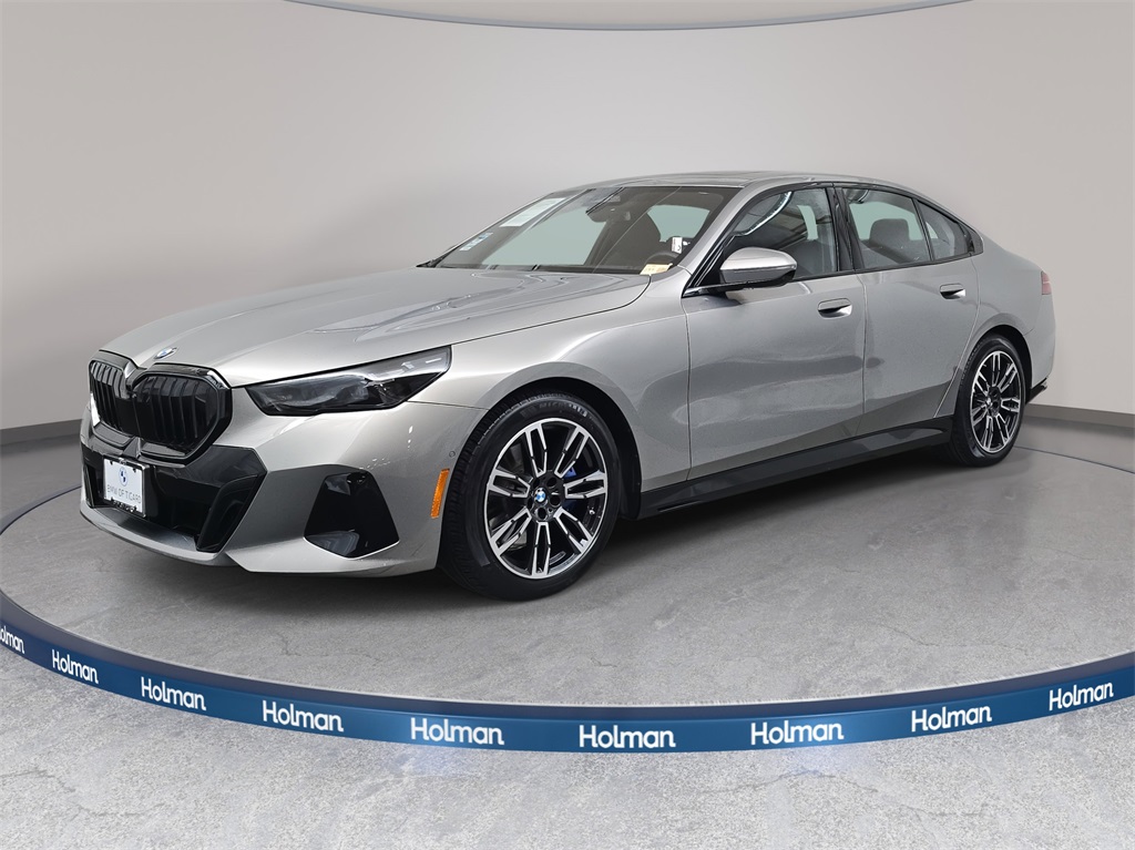 2025 BMW 5 Series 530i's photo