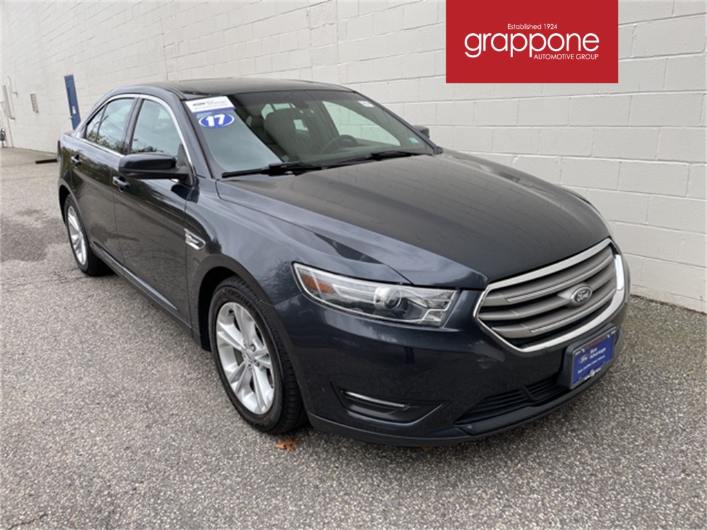 2017 Ford Taurus SEL