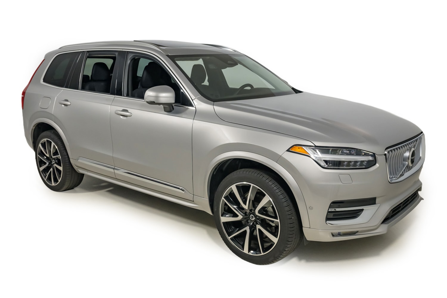 2024 Volvo XC90 B5 Plus photo 8
