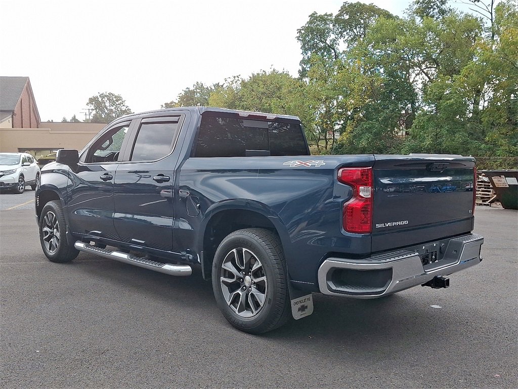 2022 Chevrolet Silverado 1500 LT photo 5