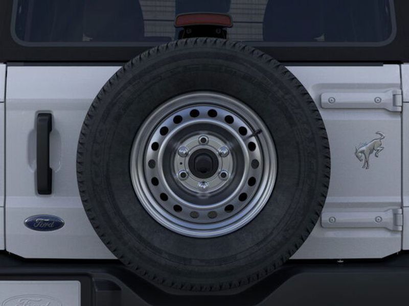 2025 Ford Bronco Base photo 24