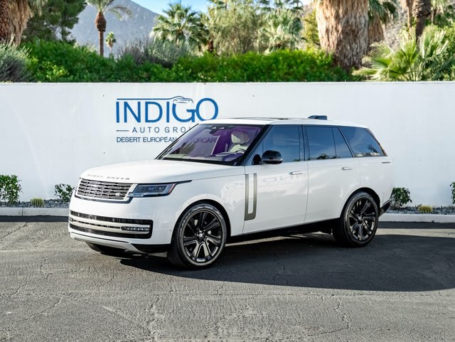 2023 Land Rover Range Rover SE's photo