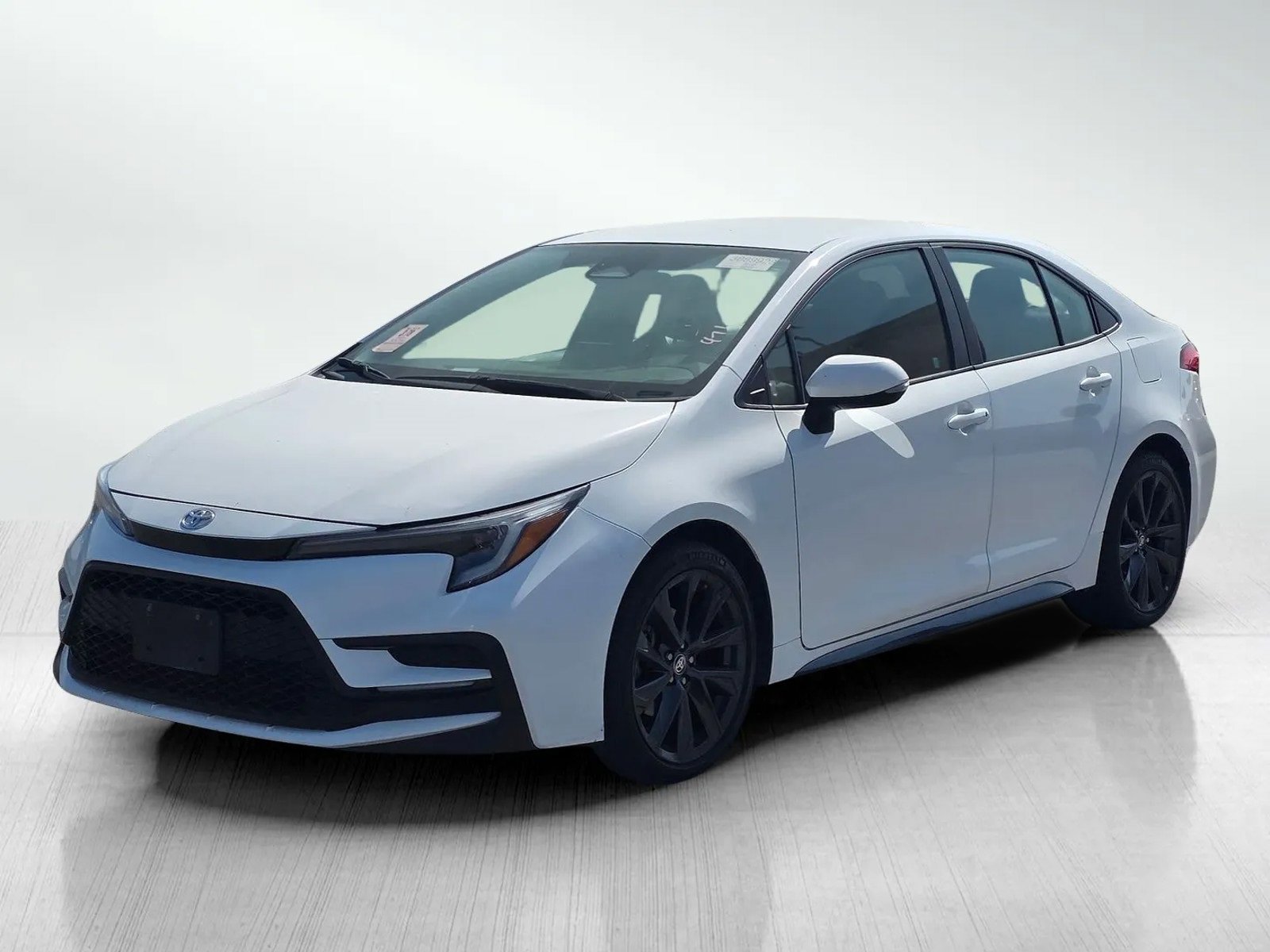 2024 Toyota Corolla SE photo 2