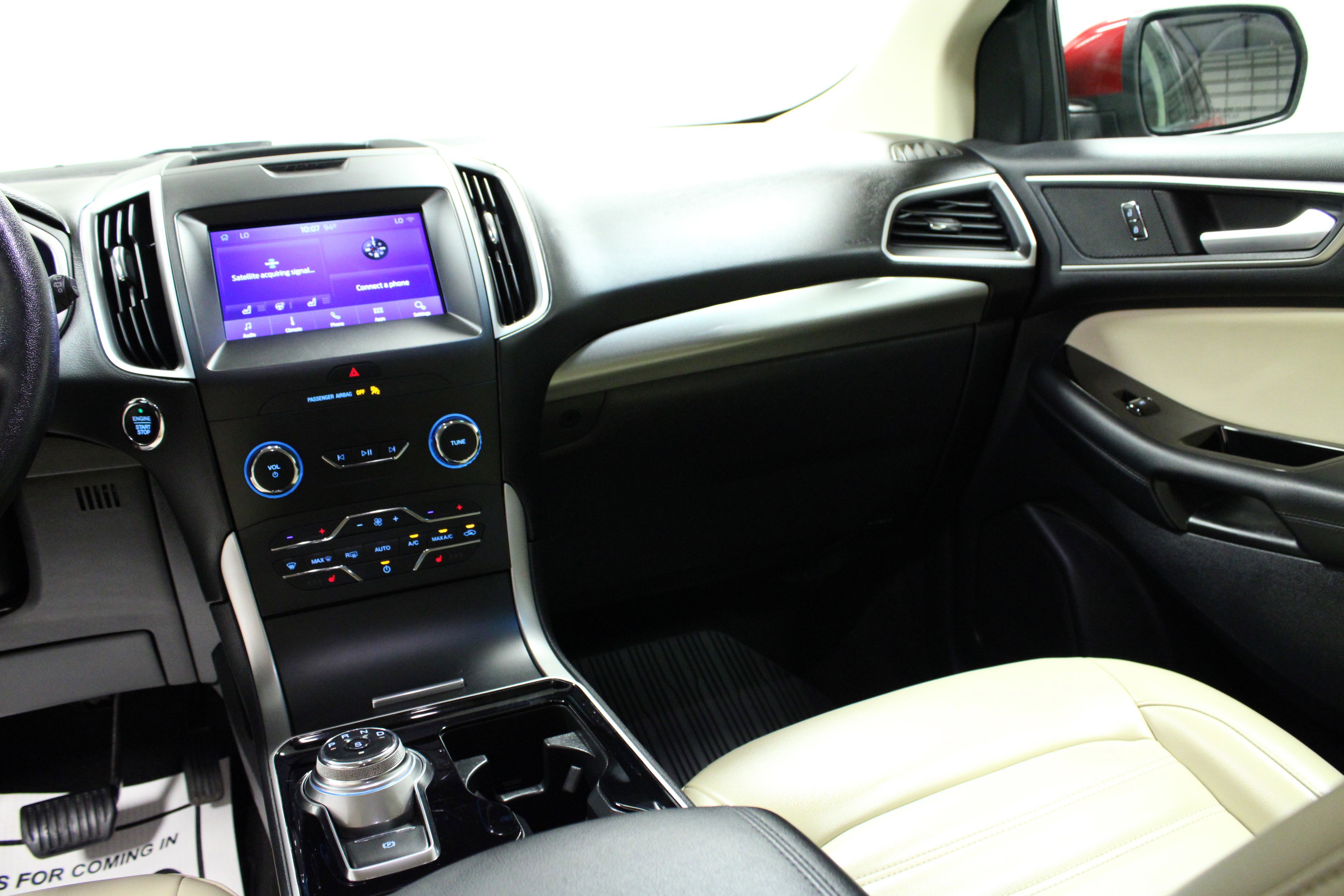 2020 Ford Edge SEL photo 15