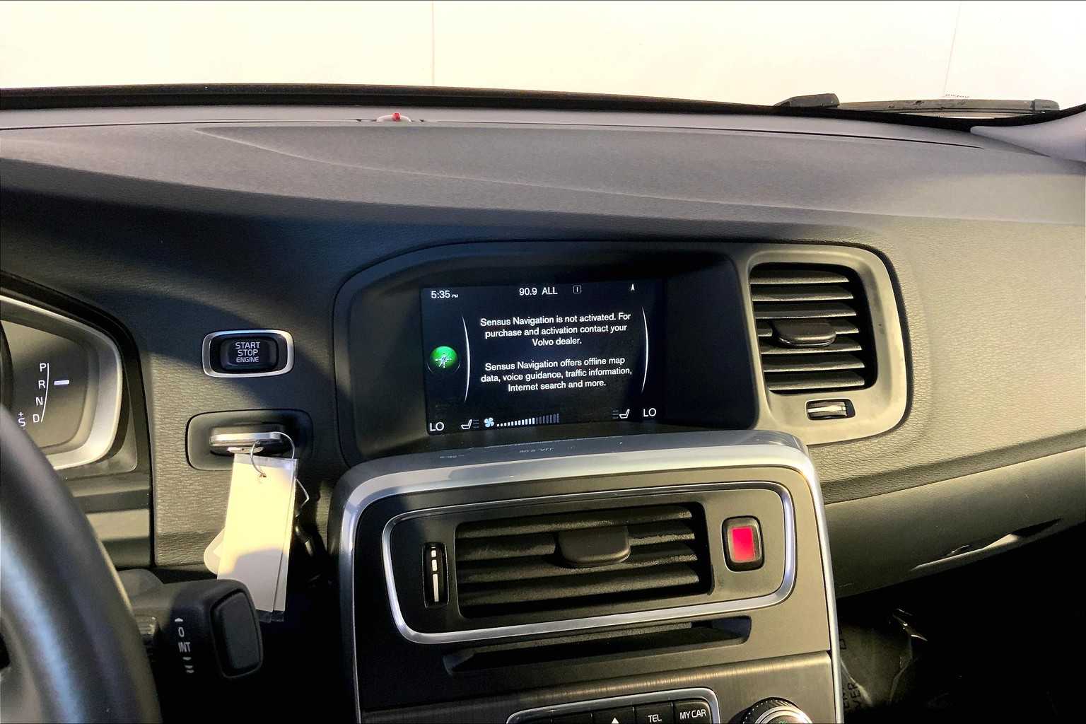 2015 Volvo S60 T5 Drive-E photo 27