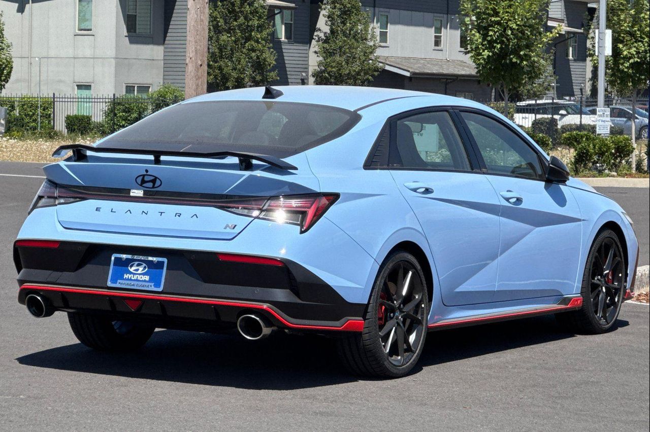 2025 Hyundai Elantra N Base photo 3