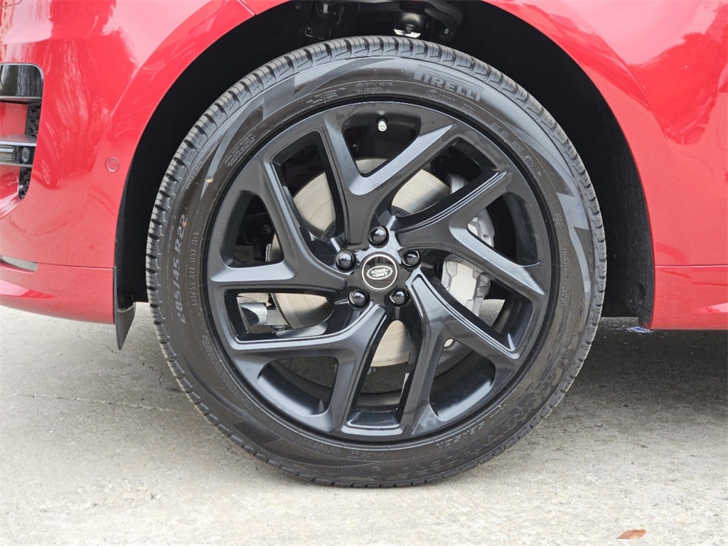 2025 Land Rover Range Rover Sport SE photo 10