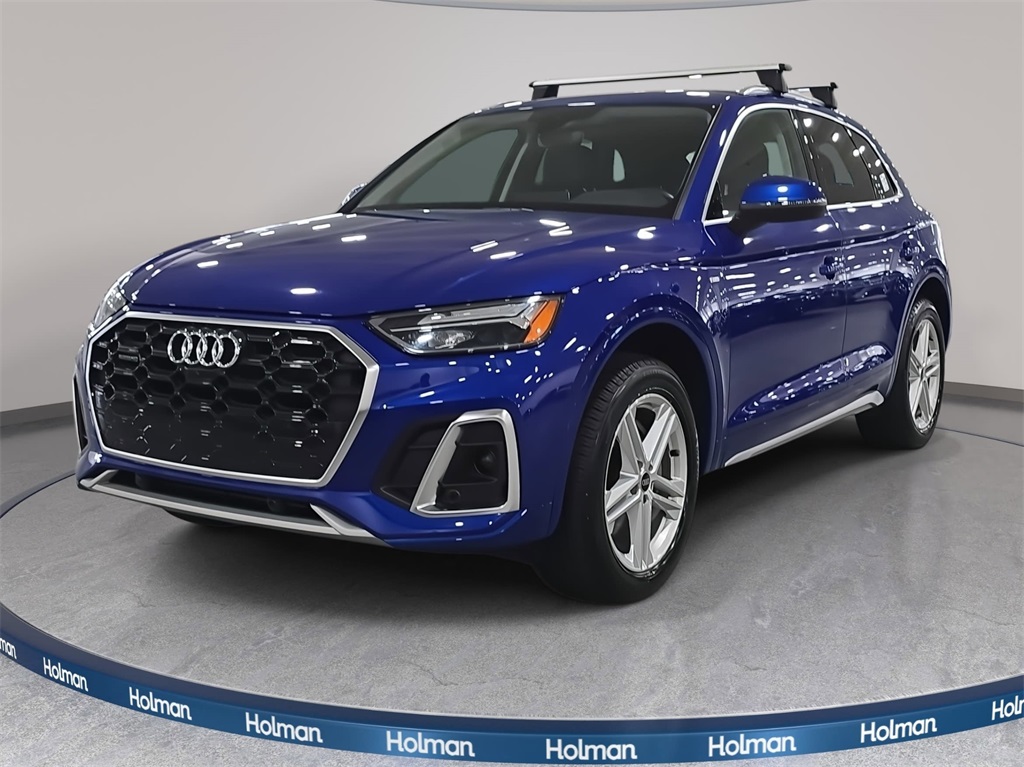 2022 Audi Q5 Premium Plus's photo
