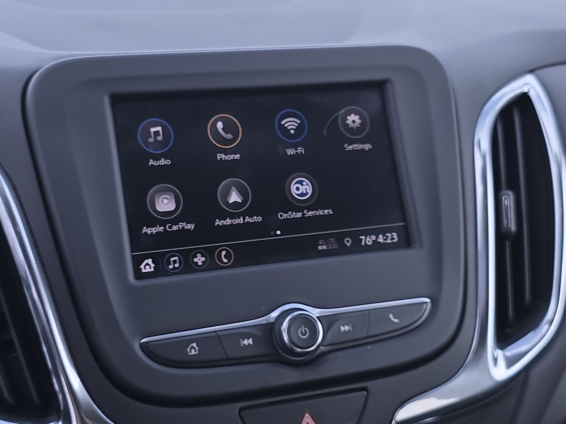 2021 Chevrolet Equinox LT photo 13