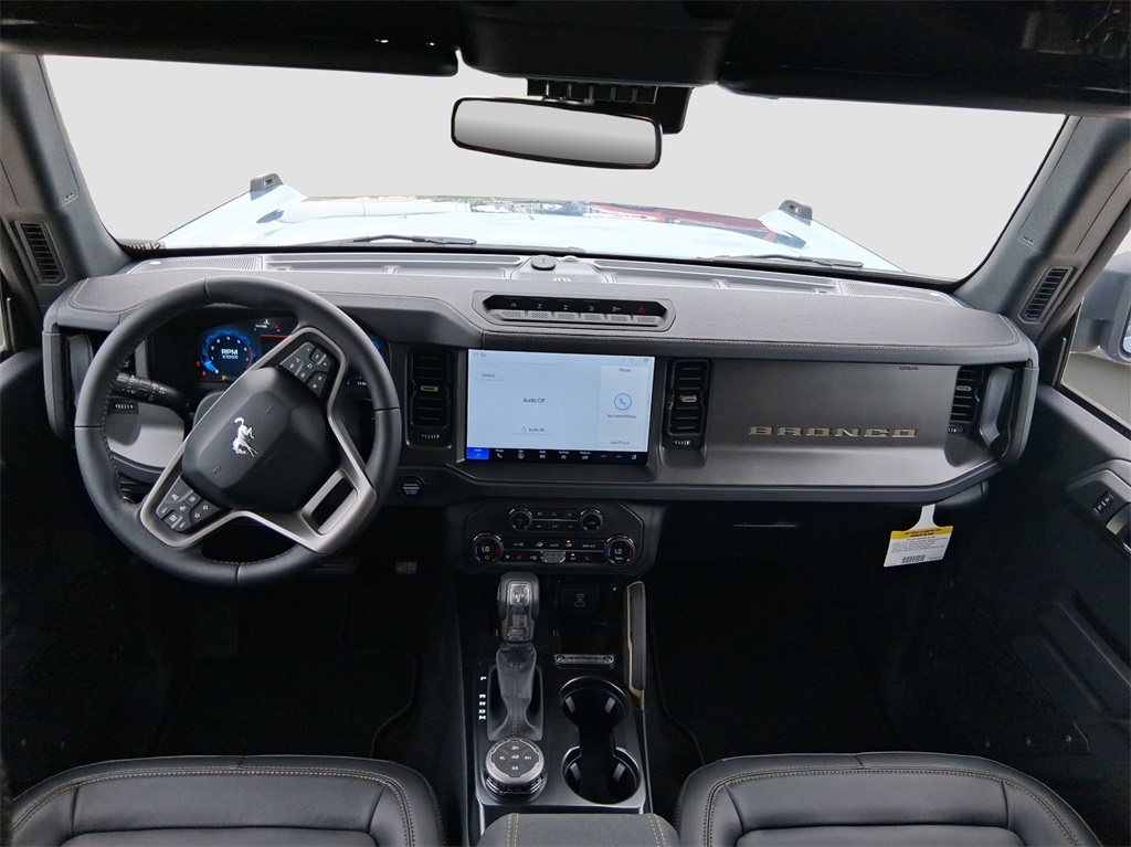 2025 Ford Bronco Badlands photo 13