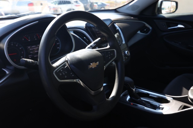 2023 Chevrolet Malibu 1LT photo 11