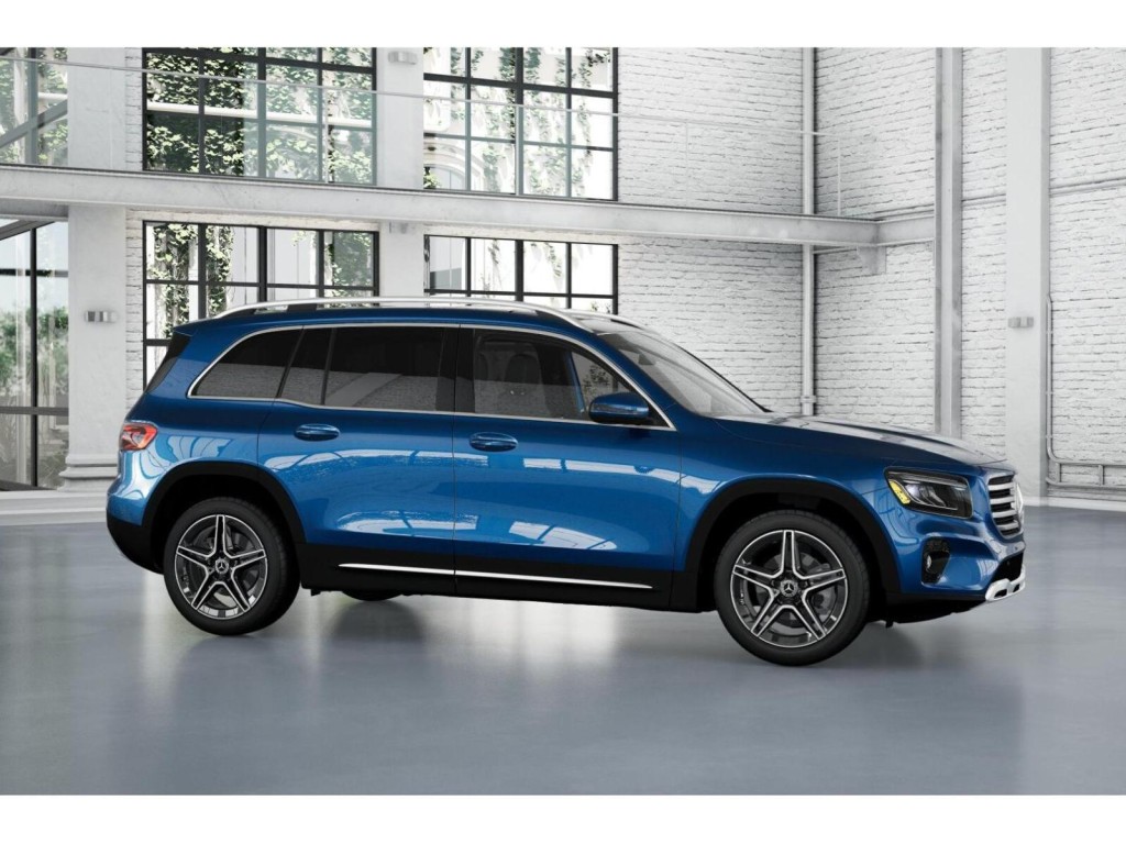 2026 Mercedes Benz GLB 250 photo 14