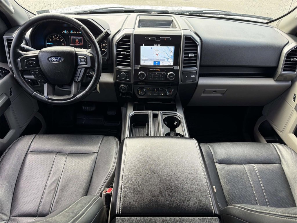 2017 Ford F-150 XLT photo 2