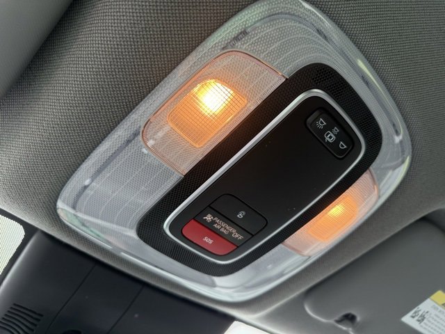 2023 Hyundai Elantra SEL photo 23