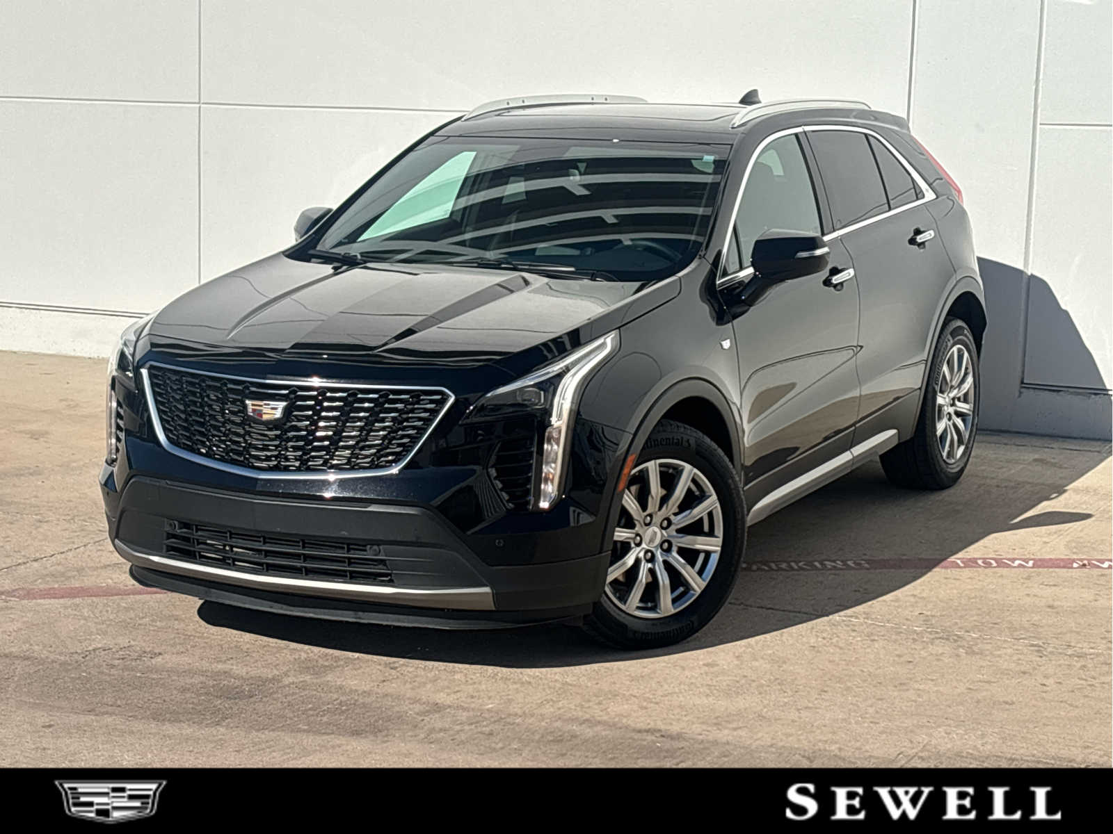 2023 Cadillac XT4 Premium Luxury's photo