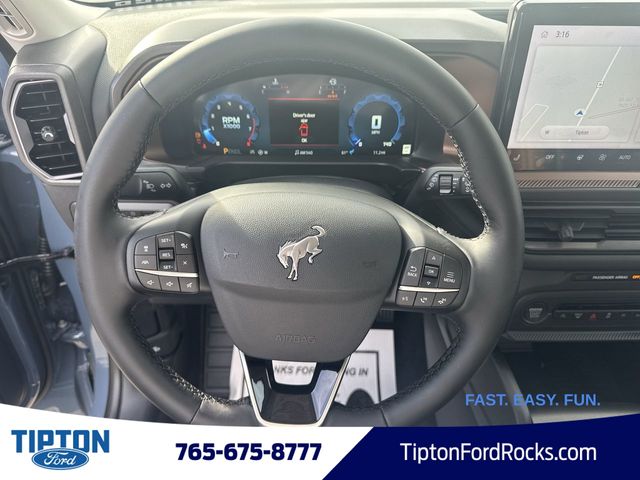 2025 Ford Bronco Sport Outer Banks photo 3