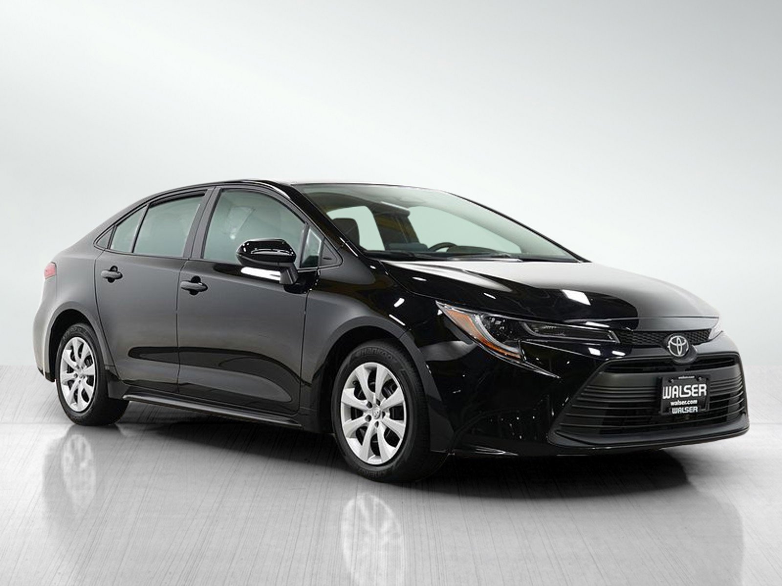 2024 Toyota Corolla LE photo 7