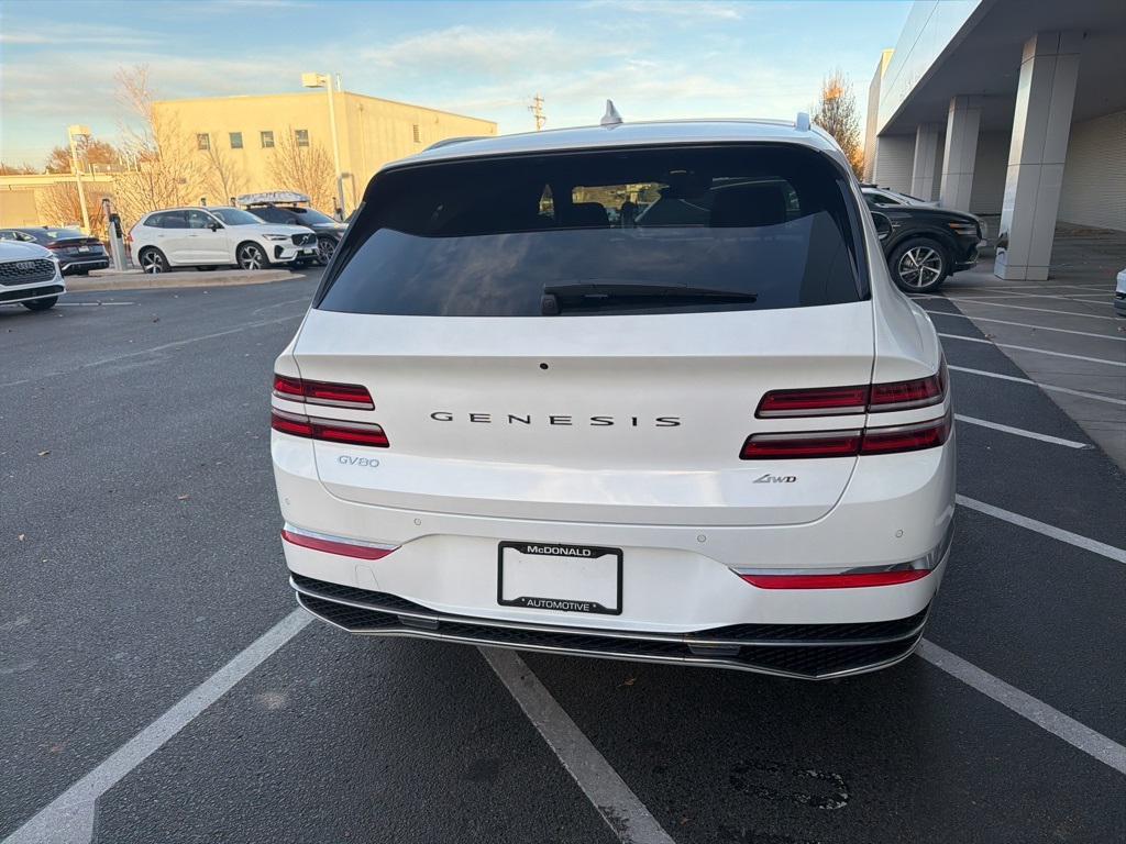 2025 Genesis GV80 2.5T Advanced photo 3