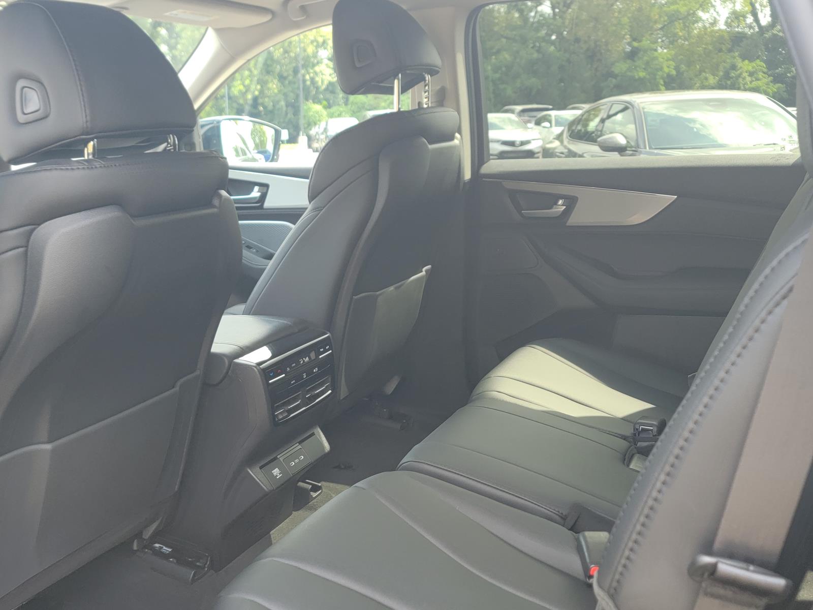 2025 Acura MDX SH-AWD photo 9