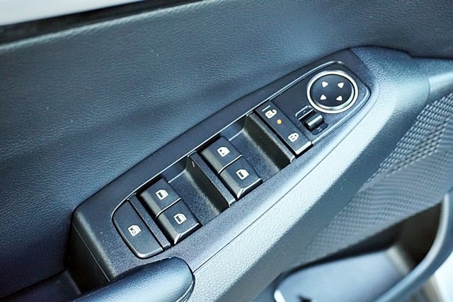 2024 Kia Seltos S photo 21