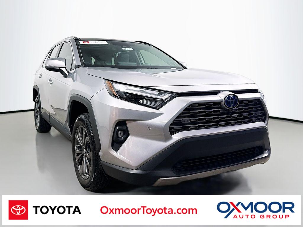 2022 Toyota RAV4 Limited's photo