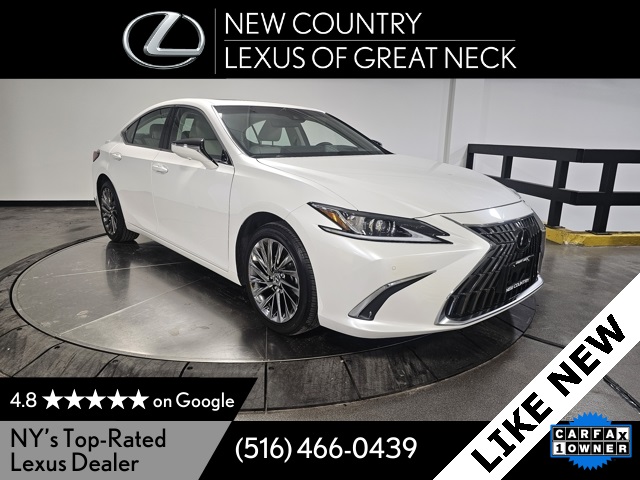 2025 Lexus ES Hybrid 300h Luxury's photo