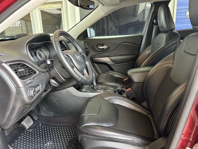 2019 Jeep Cherokee Latitude photo 25