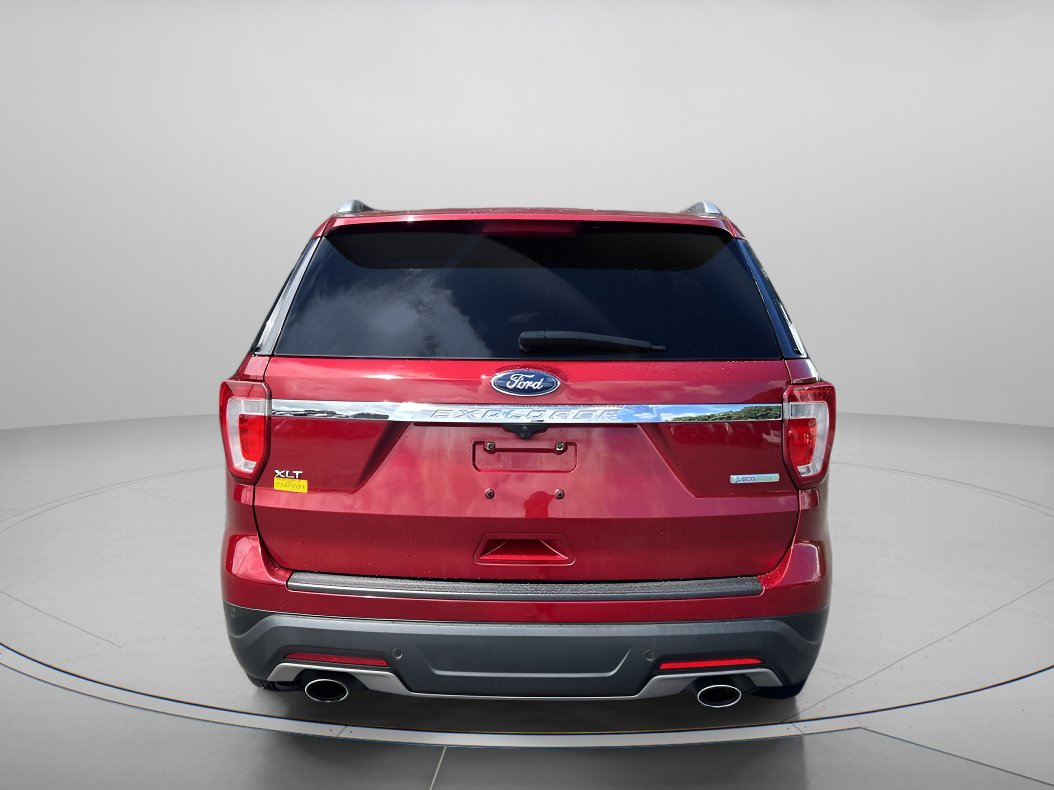 2019 Ford Explorer XLT Sport photo 4