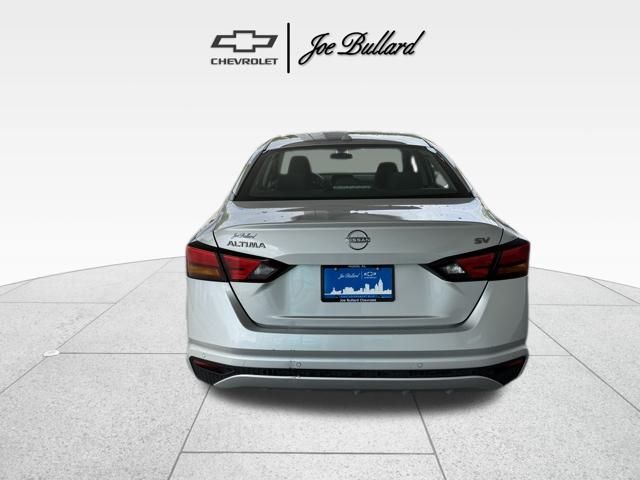 2024 Nissan Altima 2.5 SV photo 6