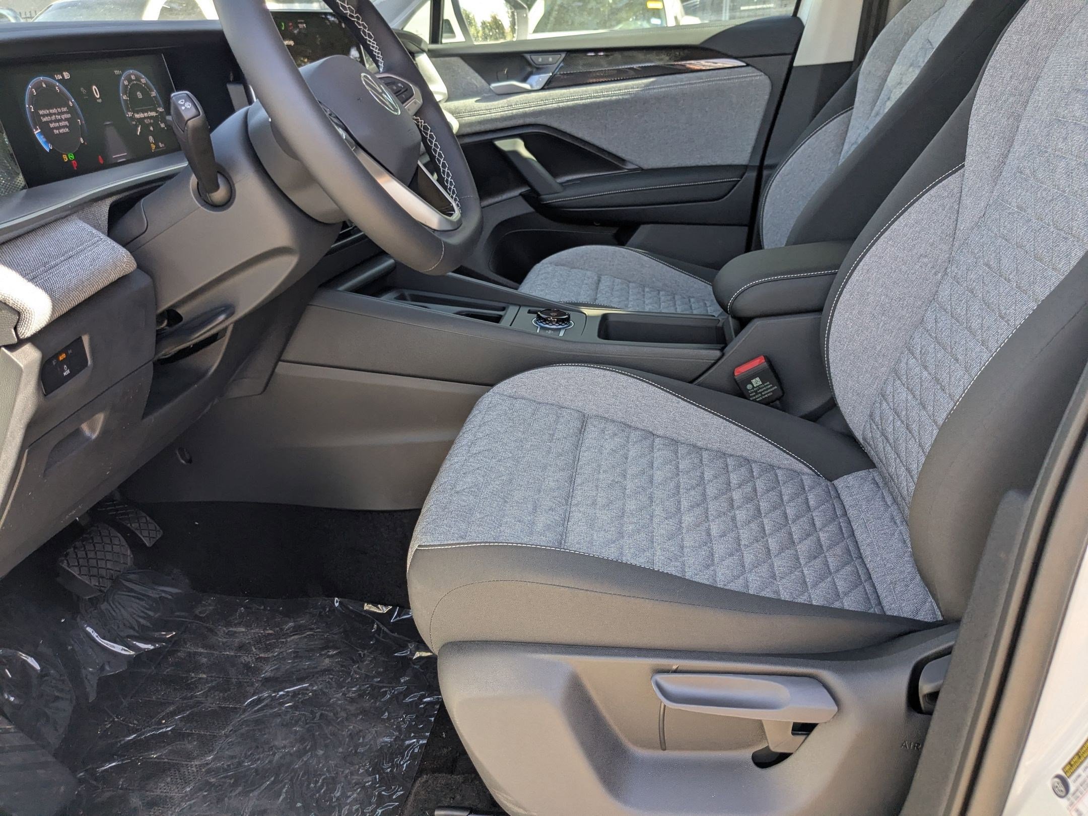 2025 Volkswagen Tiguan S photo 4